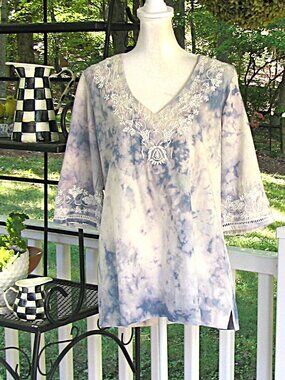 NWT Soft Surroundings Tie Dye Embroidered Embellished top shirt Medium cotton